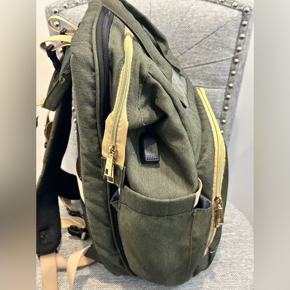 Green Baby Bag - Picture 3 of 12